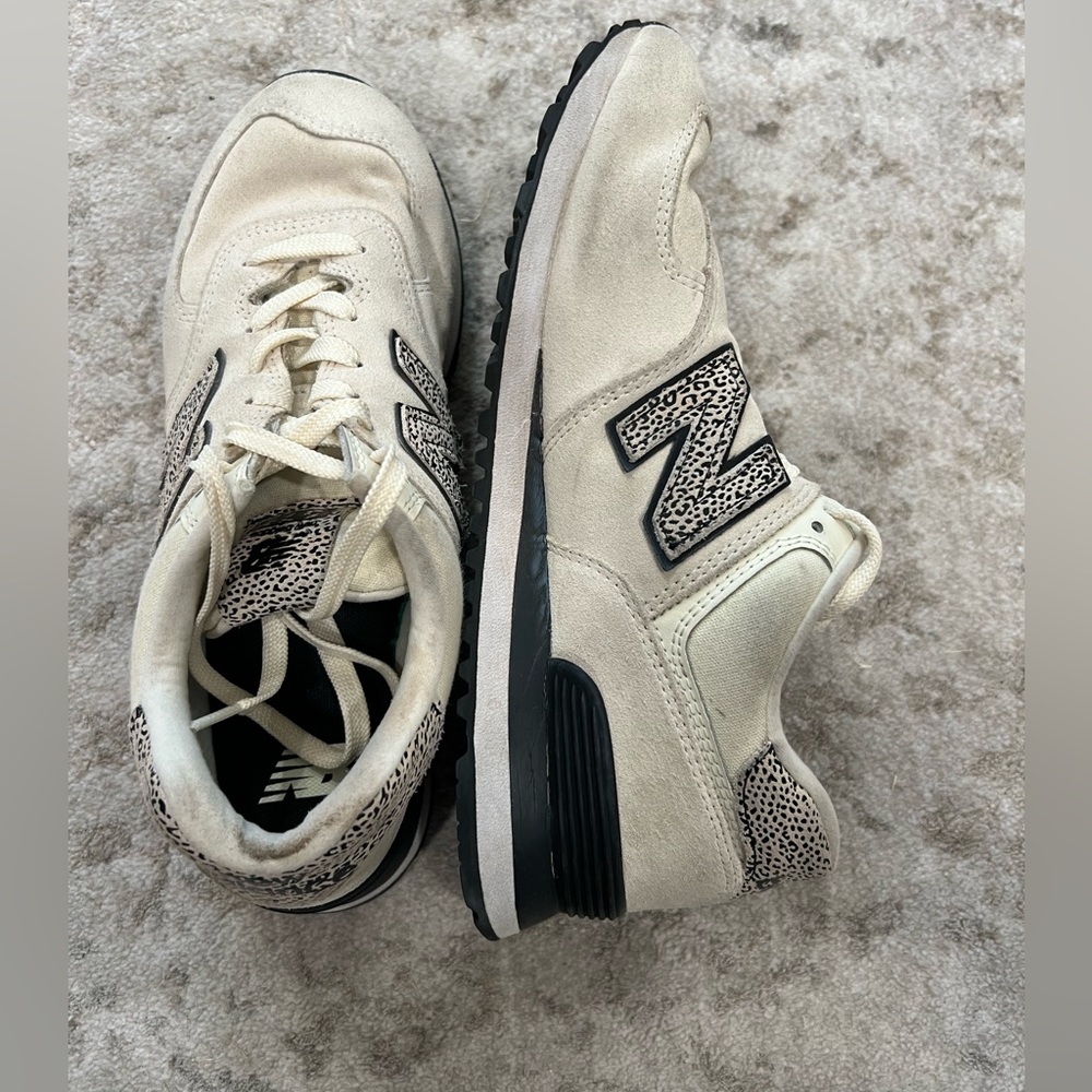 New Balance sneakers. Size 10